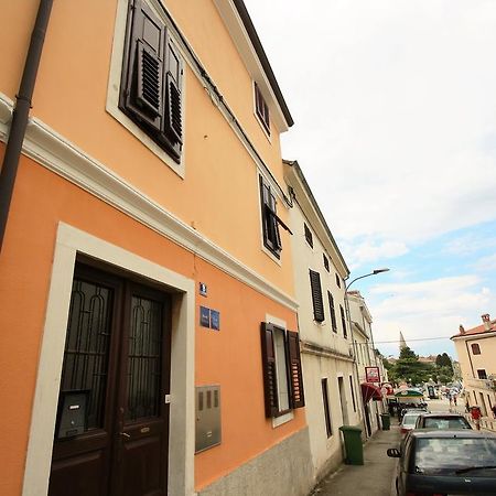 פורץ Old Town Rooms And Apartment מראה חיצוני תמונה