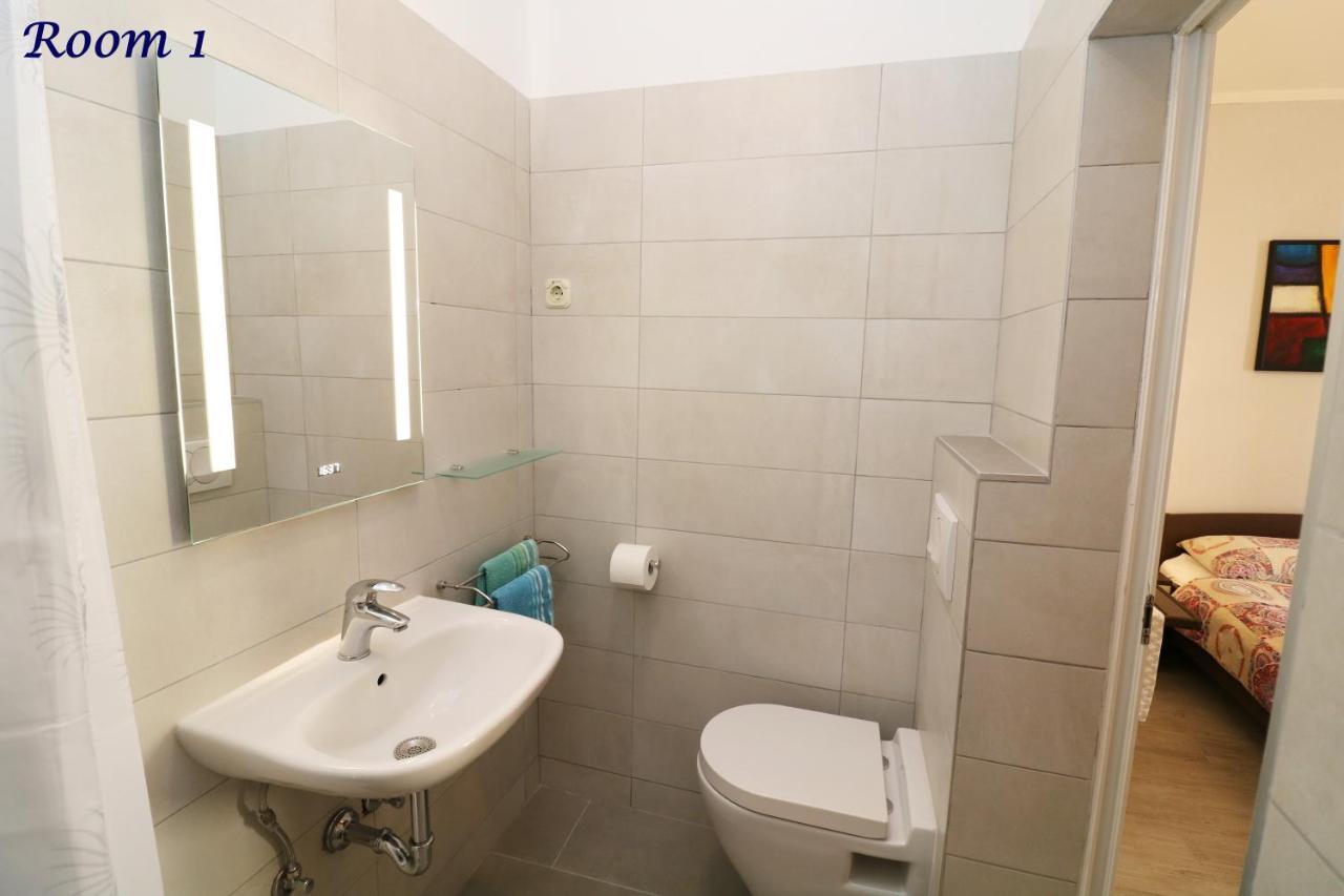 פורץ Old Town Rooms And Apartment מראה חיצוני תמונה