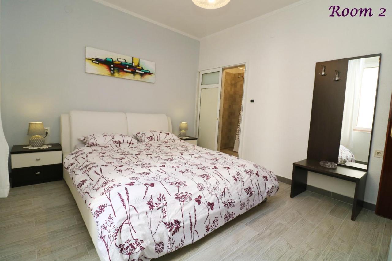 פורץ Old Town Rooms And Apartment מראה חיצוני תמונה